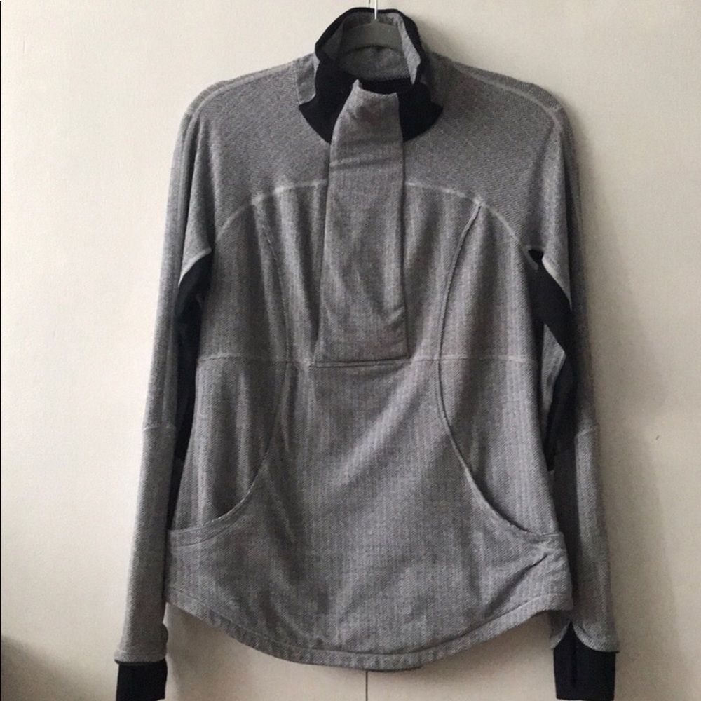 Lulu lemon 1/2 base runner size 10